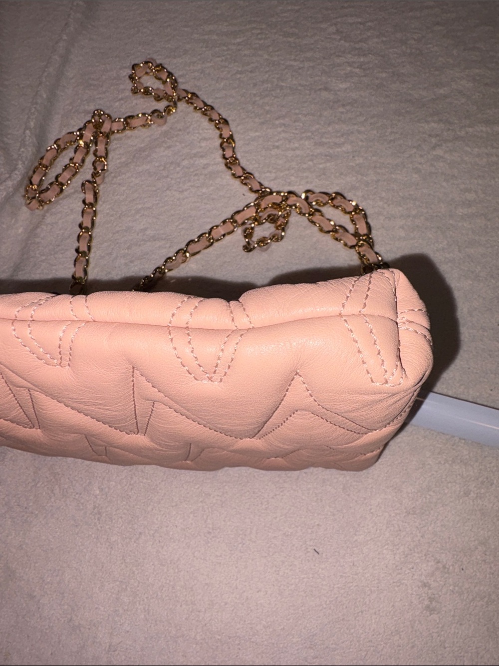 Valentino pink/ Nude Quilted Crossbody with Gold Chain - Picture 7 of 7